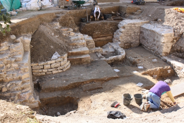 JOURNÉES EUROPEENNES DE L’ARCHEOLOGIE - Le film sur les fouilles du cloître  en ligne sur le site de la Ville de Chalon sur Saône  