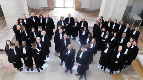 A Chalon sur saône, une 5e semaine de grève pour les avocats