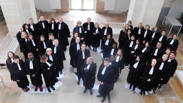 A Chalon sur saône, une 5e semaine de grève pour les avocats 