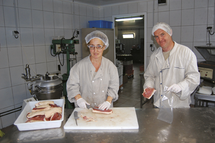 SOUTENEZ LES CIRCUITS COURTS ! La Ferme Lou Metché à Saint-Bonnet-en-Bresse - L’âme d’une production d’exception