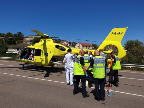 Un motard très gravement blessé dans une collision avec une voiture