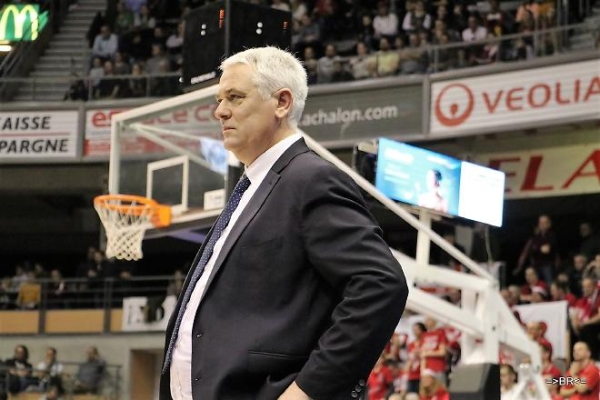 ELAN CHALON - La défaite de trop ! Le coach Philippe Hervé écarté 