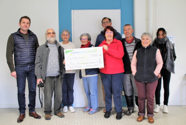 La Fondation Maison Colin Seguin a remis un chèque de 5 000 euros au Bois Gourmand du Chalonnais