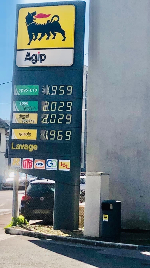 CARBURANTS - Les fameux 18 centimes par litre de remise ont déjà du plomb dans l'aile