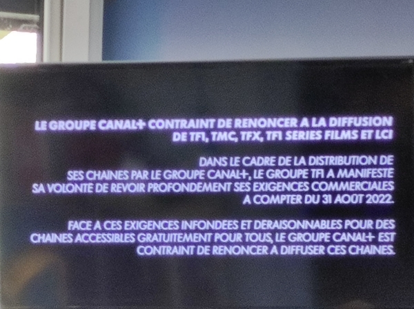 Les abonnés de Canal+ encore pris en otage par les milliardaires de la télé 