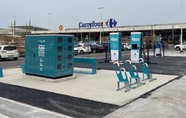 Lancement du service de bornes de recharge électrique Carrefour Énergies