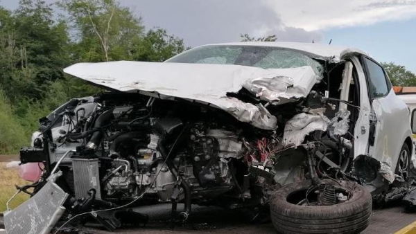 RCEA : Un automobiliste héliporté après un choc frontal avec un poids-lourd, entre Paray et Montceau