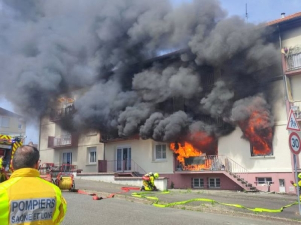 Une femme meurt dans un violent feu d'appartement à Montceau les Mines 