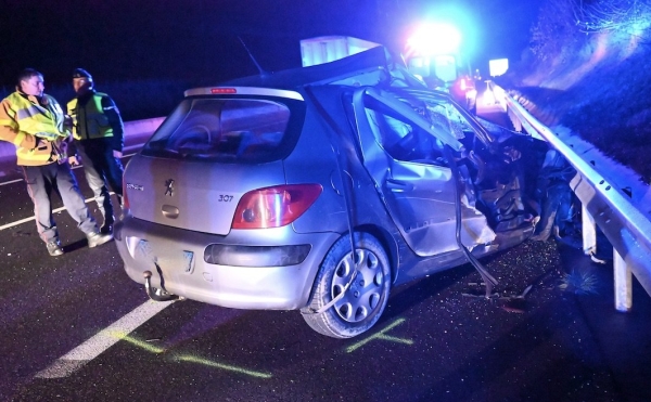 Une jeune conductrice miraculée après avoir percuté, un ensemble routier sur la RCEA