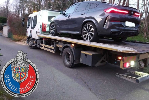 Au niveau de Givry, sur la RCEA, la BMW affichait plus de 180 au compteur 