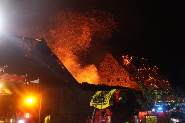 Un bâtiment agricole détruit par un incendie à Laizy