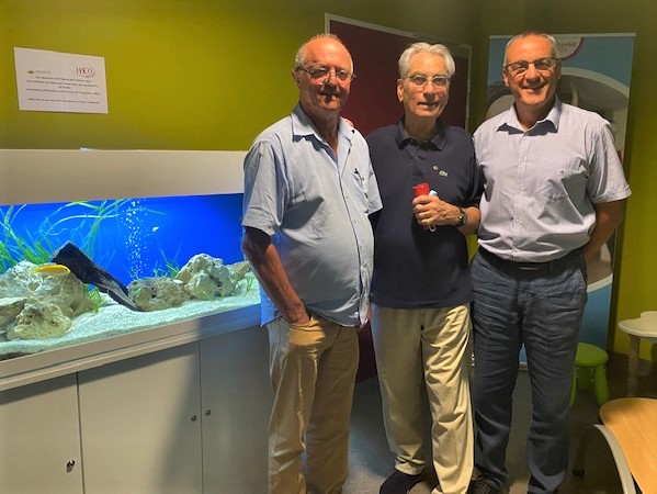 Le Rotary Chalon Bourgogne-Niépce offre un aquarium au service hématologie-oncologie de l’hôpital William-Morey