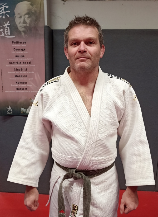 A 52 ans, Stéphane REBOURGEON obtient sa ceinture noire de Judo!