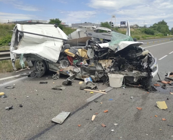 Spectaculaire collision sur la RCEA dans le sens Paray le Monial - Chalon sur Saône