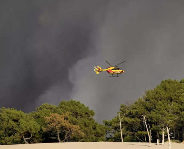 Incendies en Gironde : 14 800 ha brûlés, des campings du Pilat atteints par les flammes