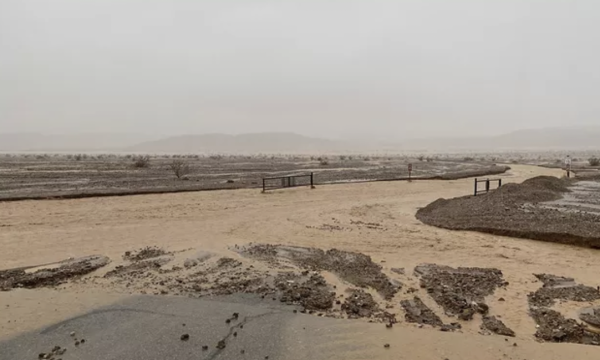 La Vallée de la Mort, endroit le plus chaud au monde, frappé par des inondations historiques 