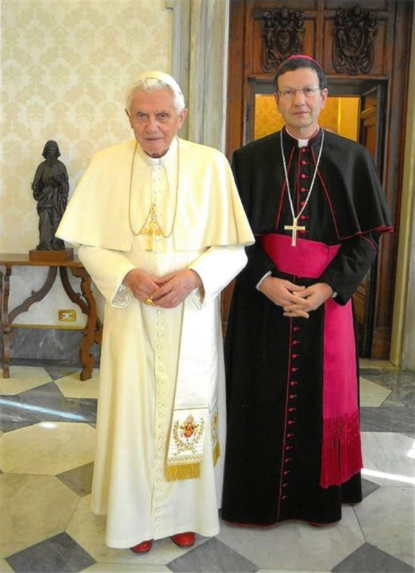 Mgr RIVIERE célèbrera une messe à Chalon-sur Saône pour le Pape Benoît XVI