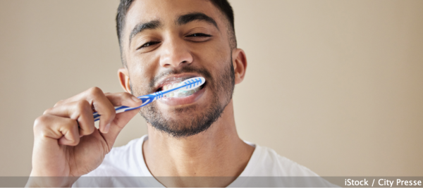 43 % des Français ne se brossent pas les dents avant d'aller au lit ! 