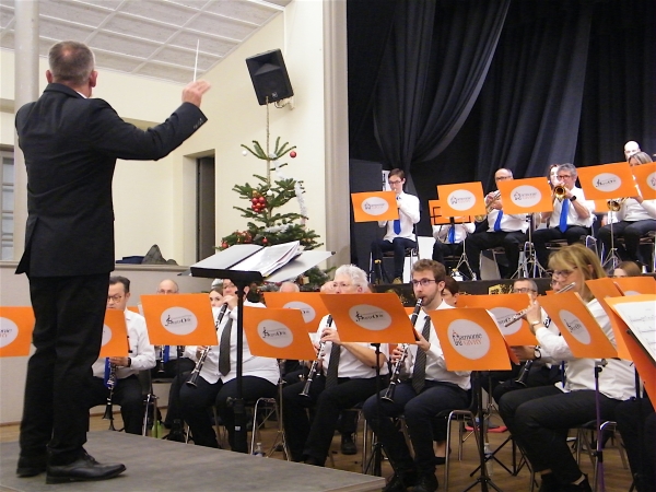 Bonne humeur et convivialité aux répétitions comme au concert commun des Harmonies de Givry et de Montchanin