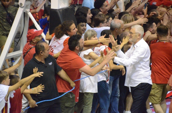 FINALE DES PLAY-OFFS - "Et ils sont là, les Chalonnais ! " 