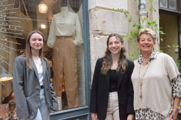 Bravo à Barbara et Eugénie, élèves en Bac Pro métiers de la mode à Émiland Gauthey 