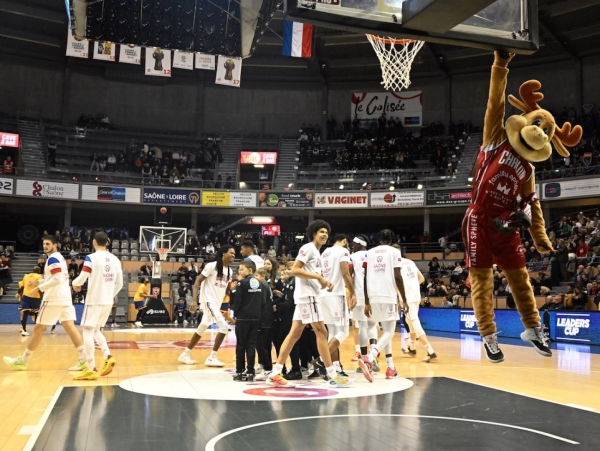 ELAN CHALON - Devant le public du Colisée, Chalon a maintenu le cap face à Evreux 