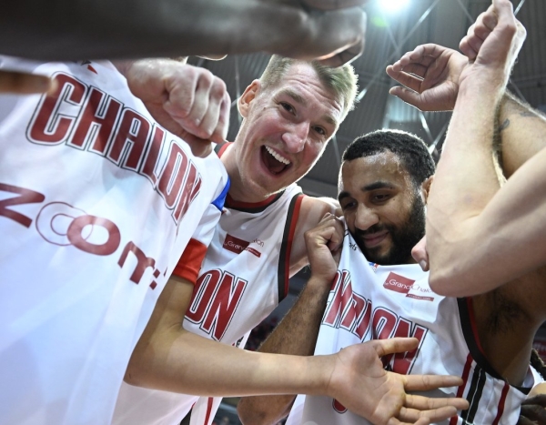 L'Elan Chalon offre la victoire contre Quimper en cadeau  aux supporters du Colisée