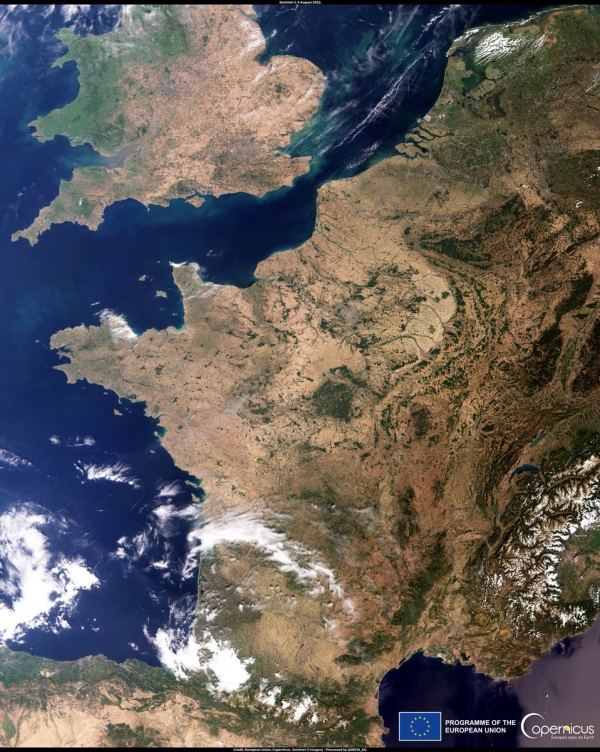 SECHERESSE - Impressionnante photo satellite de la France grillée... 