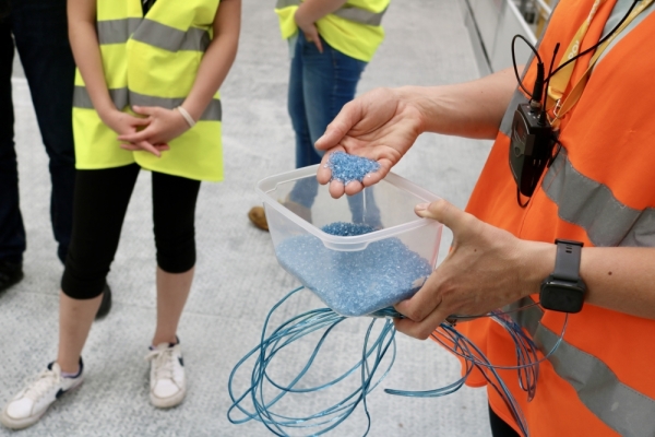 La première usine de recyclage plastique de France à Sainte-Marie-la-Blanche ouvrait ses portes 