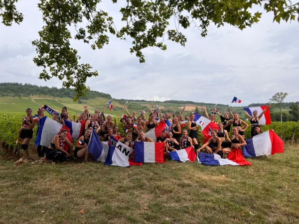 Dernier entraînement sur le sol français pour le Givry starlett Club en route vers les Championnats du monde 