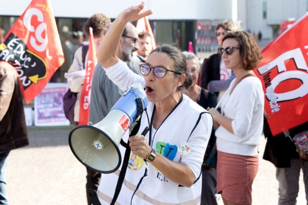  Manifestation devant le rectorat pour contester la réforme du lycée professionnel