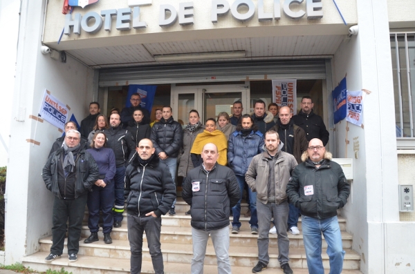 Au commissariat de police de Chalon sur Saône, les nationaux pointent les fausses annonces du gouvernement 