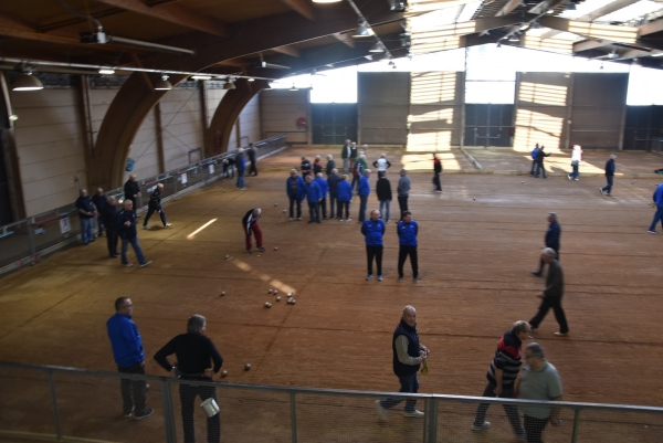 Boulodrome de Chalon-sur-Saône : Succès du tournoi quadrette vétérans de la Boule Saint Jean (boules lyonnaises) 