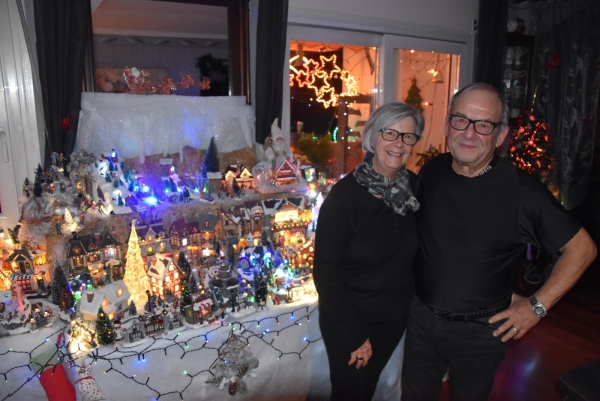 Rubrique de Noël (2) : Claire et Bernard, ce couple collectionneur de villages de Noël  à Chalon-sur-Saône