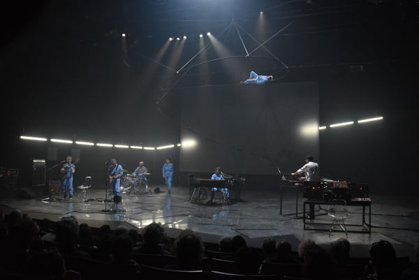 Un spectacle étoilé qui a mis le public en apesanteur