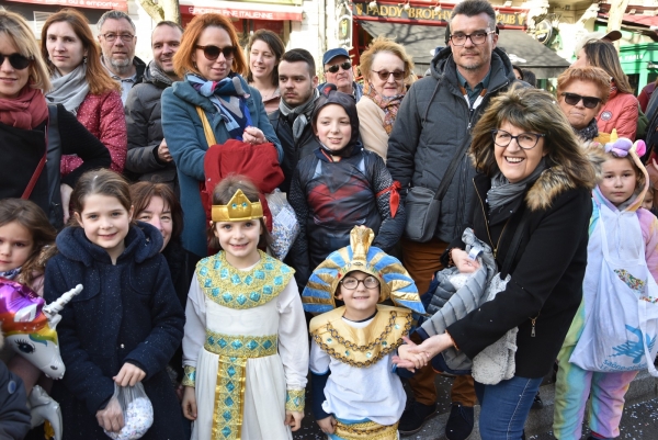 Superman, Spiderman, Batman, Hulk, Zorro, Chevalier, Pompier, Policier… mais aussi Miss France, Blanche-Neige, Princesse ou encore Héroïne de Manga… les enfants participent activement au carnaval !