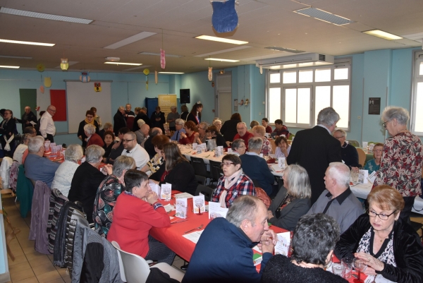 Beaucoup de monde pour le repas italien organisé par le Comité de Quartier Boucicaut
