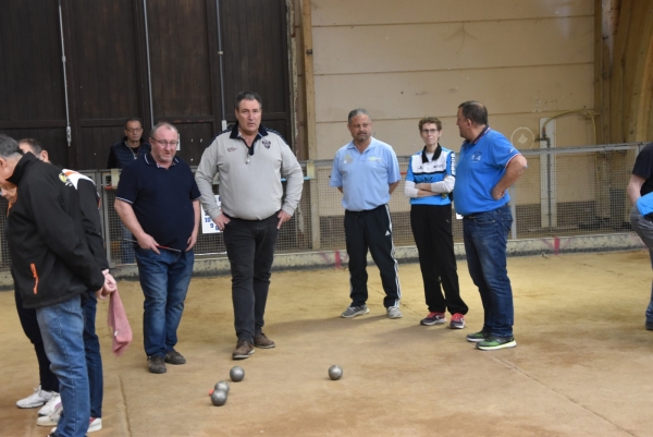 Boulodrome de Chalon-sur-Saône : Succès du tournoi triplette mixte organisé par le club de ‘L’amicale Boule des Charreaux (boules lyonnaises) 