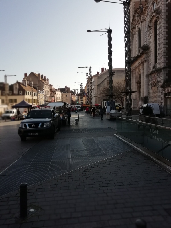 Le marché Place de l'Hôtel de ville vous attend ce mercredi matin