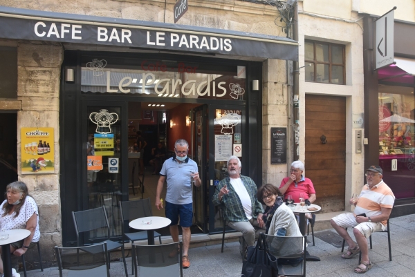 Chalon-sur-Saône : A l’occasion de leur réouverture, les patrons de bars et de cafés sont au paradis