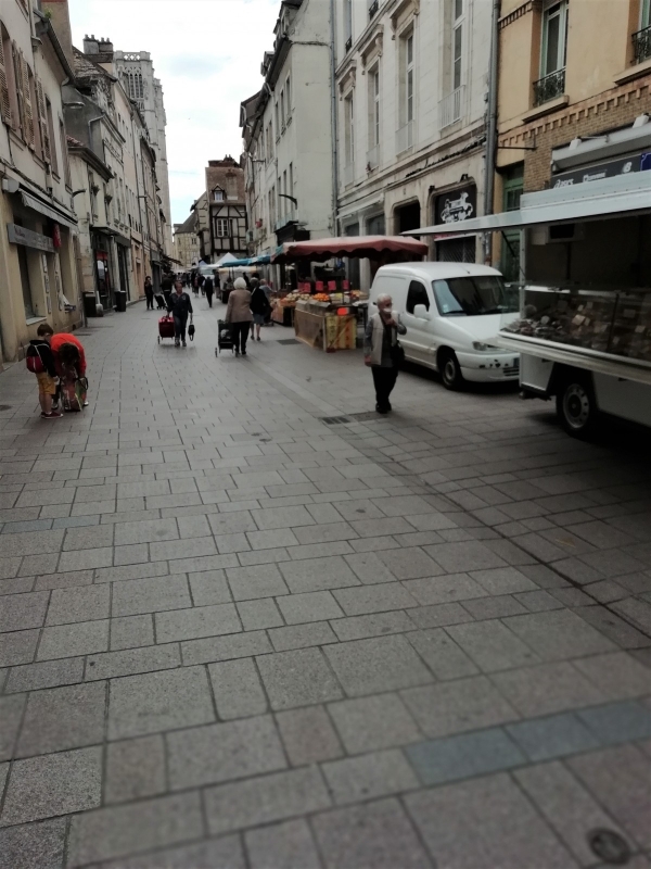 Découvrez le marché Saint-Vincent du vendredi en nouvelle formule  