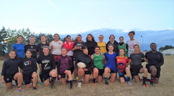 Reprise d’entrainement pour les filles du RFCC (Rugby Féminin Chalonnais Coquelicots)