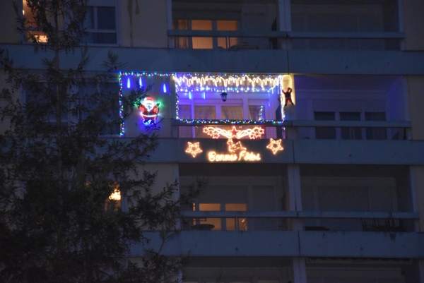 Rubrique de Noël (1) : Ces habitants qui illuminent  l’Avenue Niepce  