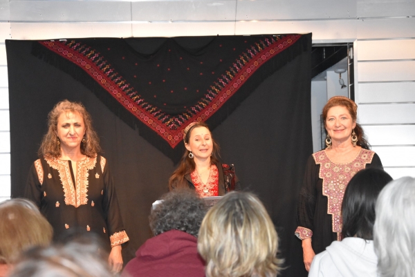 Le trio vocal féminin Tzarik a chanté à ‘L’Atrium’