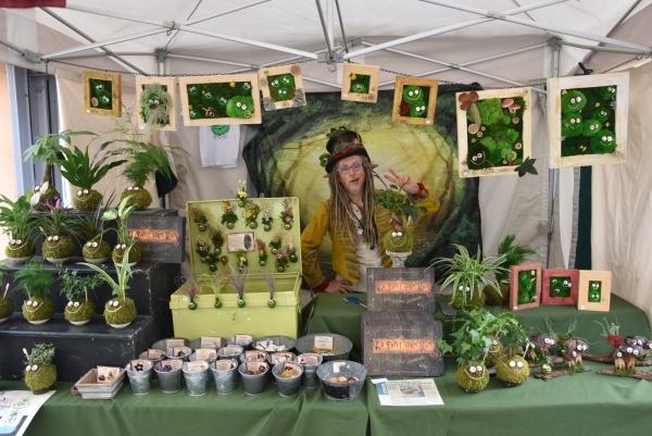 Le marché artisanal médiéval s’est installé Rue aux Fèvres pour la journée