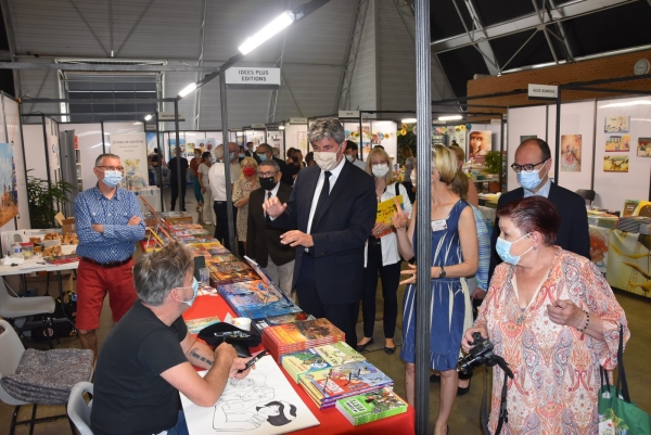 La 5ème  édition du livre de jeunesse, 1er  salon du livre à ouvrir ses portes en France