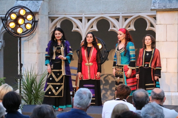 Saison du cloître : Le groupe ‘Balkanes’ fait voyager son public 