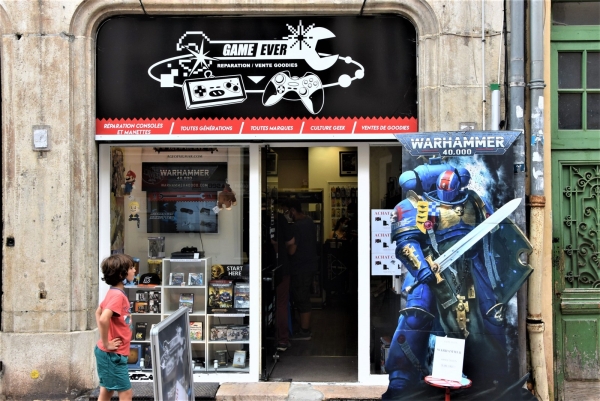 Démonstration et inauguration du nouveau rayon Warhammer par l’association « Warlords 71 » au magasin ‘Game Ever’ 