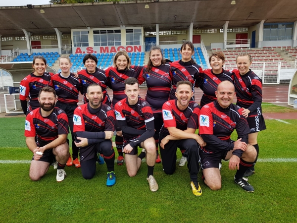 Le cinq Coquelicots adultes (rugby) triomphe à Mâcon