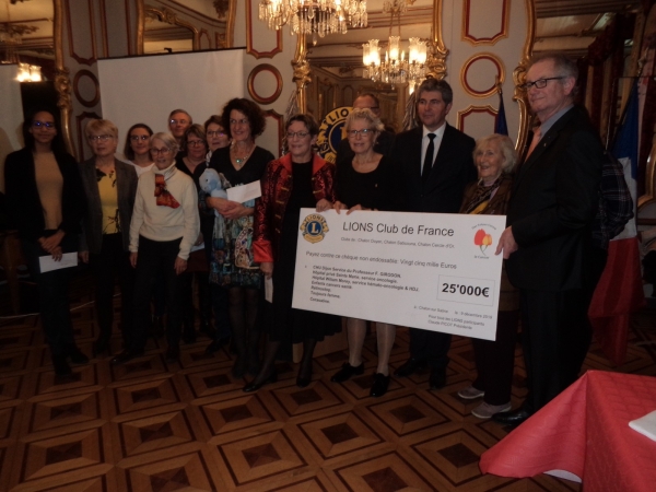 « Des tulipes contre le Cancer »  : Le Lions attribue la somme record de 25 000 € à sept bénéficiaires  